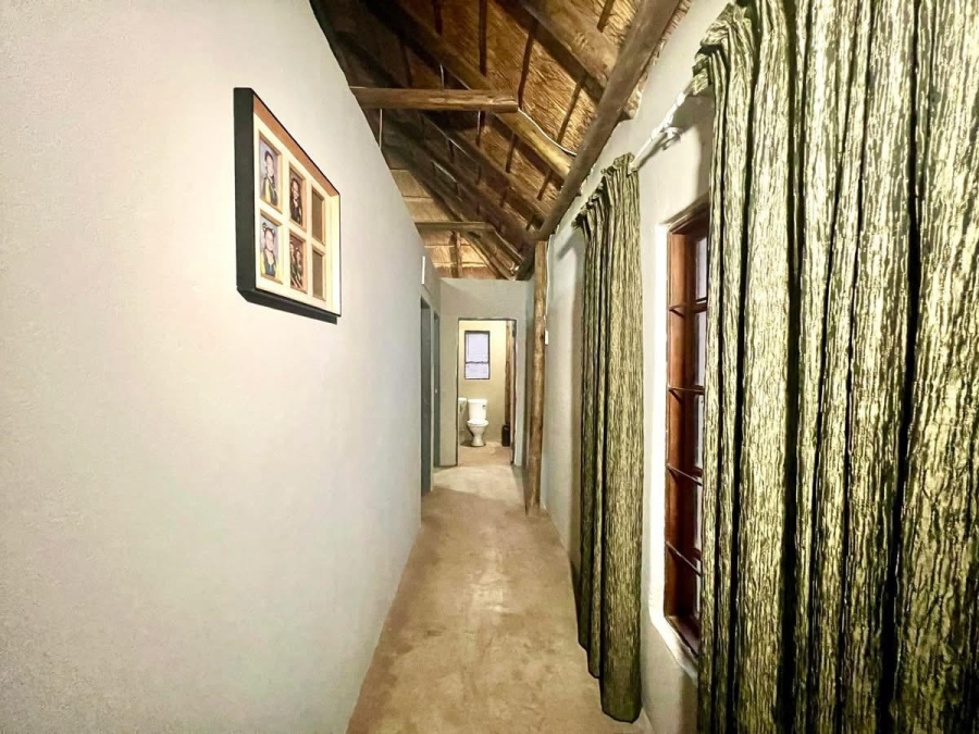 6 Bedroom Property for Sale in Wilgeboom A H North West